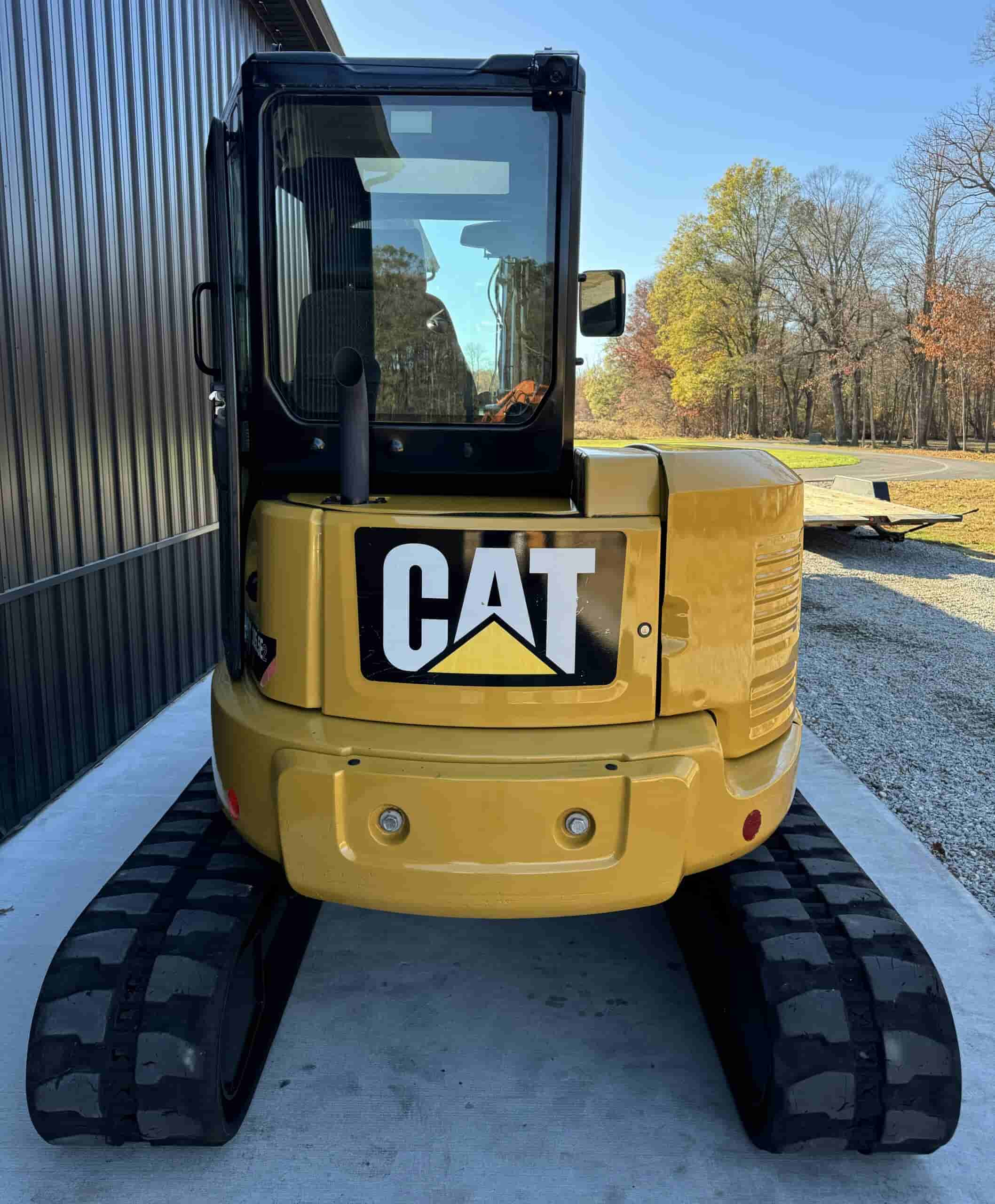 2019 CAT 305.5E2 CLEAN
